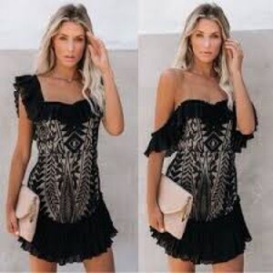 Saints + secrets Black and beige Mini Dress